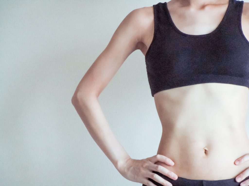 ヨガとウォーキングの比較研究を紹介！どっちが痩せる？体力がつくのは？